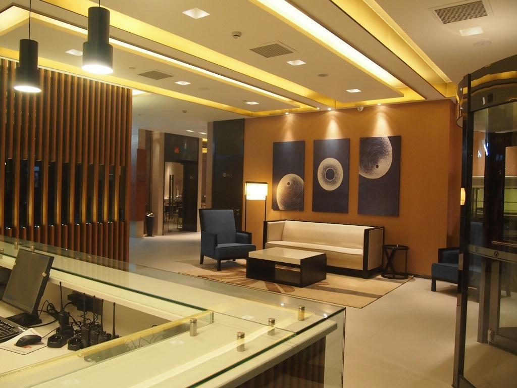 Jinjiang Select International Tourist Chuansha Subway Station