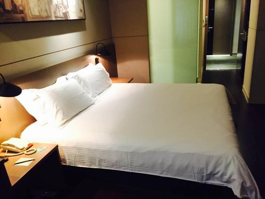 Hotel Jinjiang Select International Tourist Chuansha Subway Station 3*