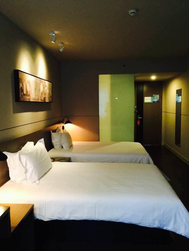 Jinjiang Select International Tourist Chuansha Subway Station Hotel 3*